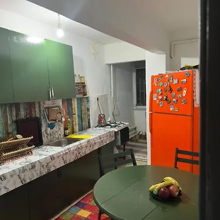 Single Room, For Women Only, In üsküdar *