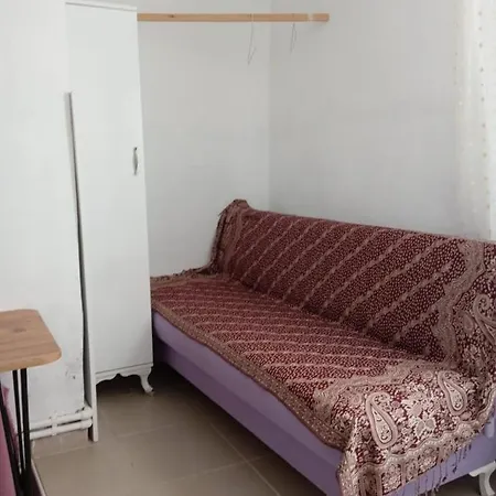 Single Room, For Women Only, In üsküdar *