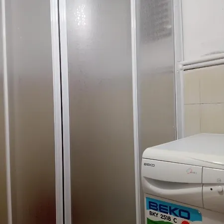 For Only Women Single Room, In Uskudar Апартаменты *